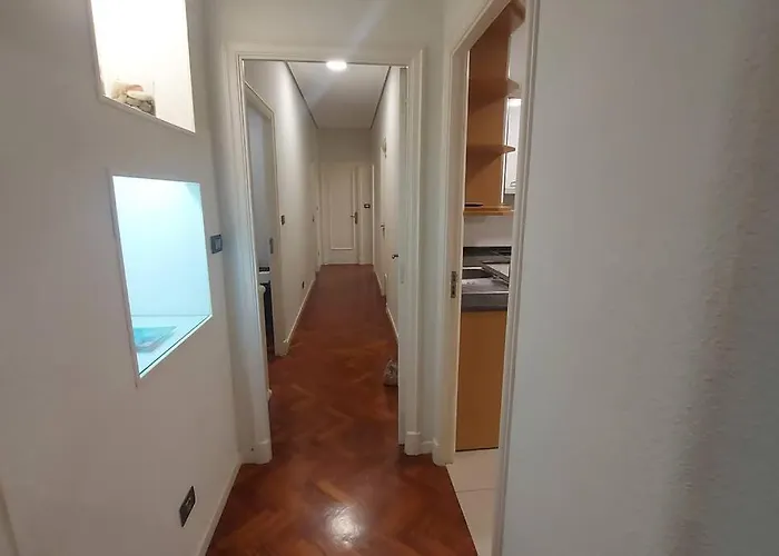 Daire Piso Lujo En Gran Via Con Garaje Vigo