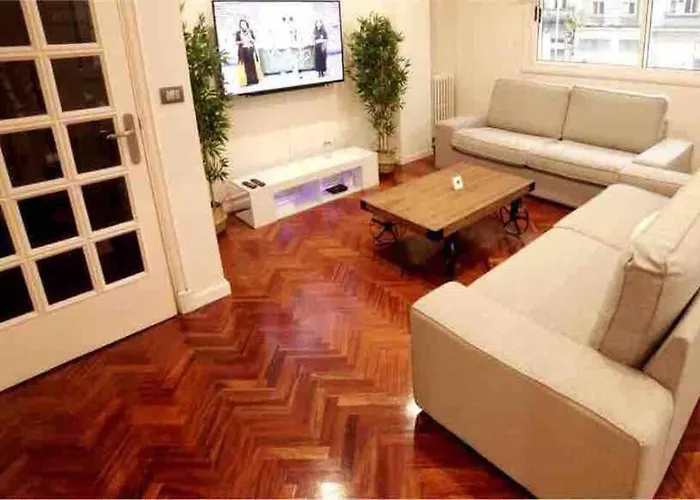 Daire Piso Lujo En Gran Via Con Garaje Vigo